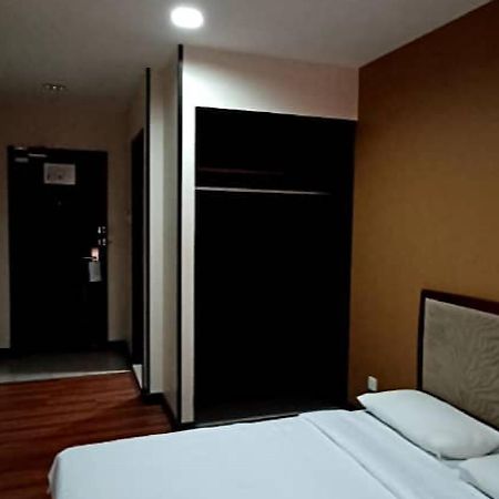 Hotel Sadong88 Kota Kinabalu Kültér fotó