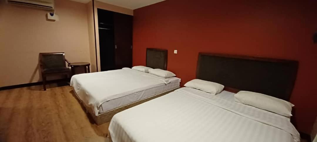 Hotel Sadong88 Kota Kinabalu Kültér fotó
