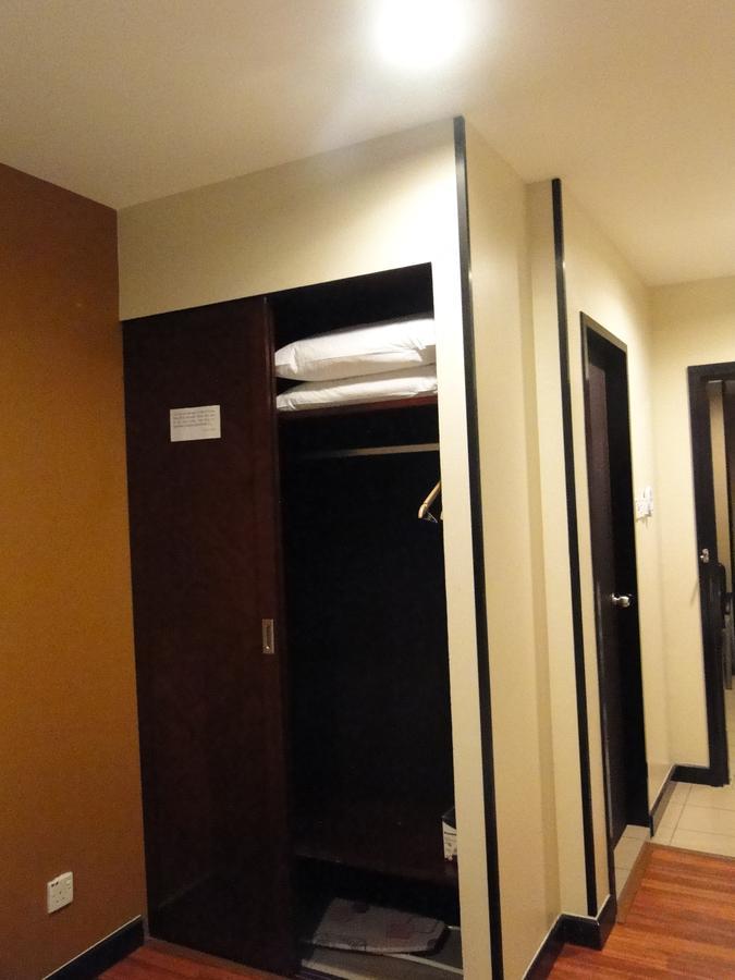 Hotel Sadong88 Kota Kinabalu Kültér fotó