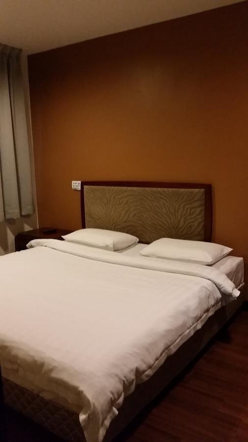 Hotel Sadong88 Kota Kinabalu Kültér fotó