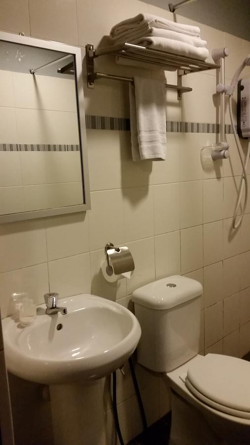 Hotel Sadong88 Kota Kinabalu Kültér fotó