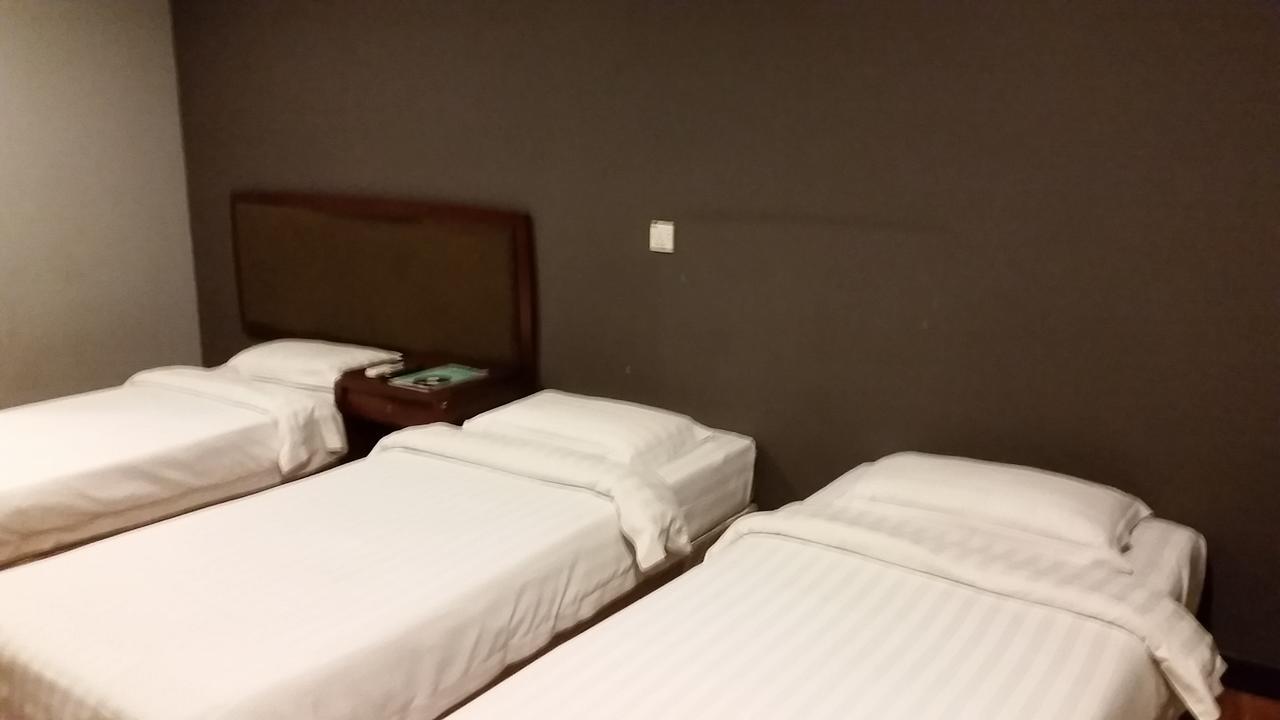 Hotel Sadong88 Kota Kinabalu Kültér fotó
